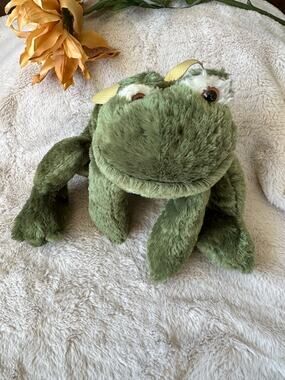 Mary Meyer Flip Flops Freddie Frog 12"